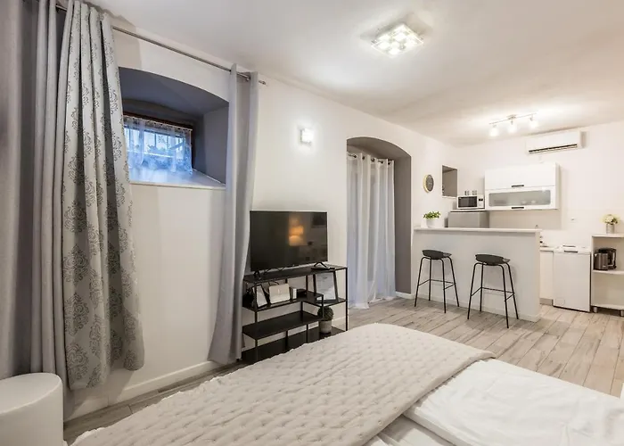 Old Town 7 Apartman