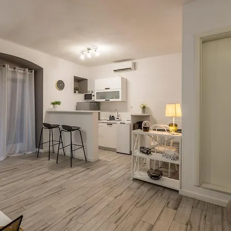 Old Town 7 Apartman