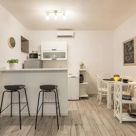 Old Town 7 Apartman *